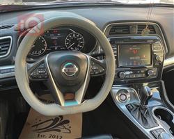 نيسان ماكسيما